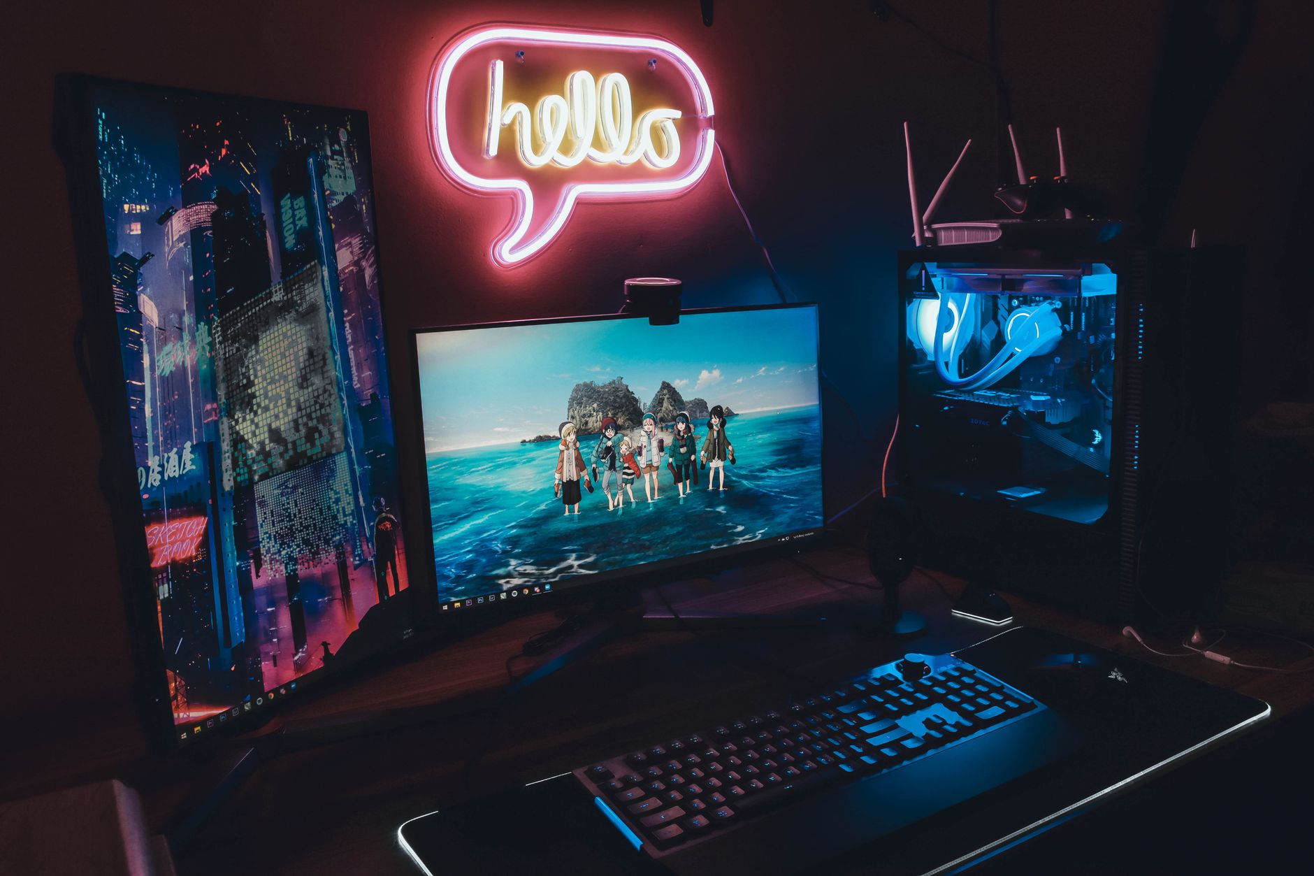 Gaming Setup mit Neon Beleuchtung